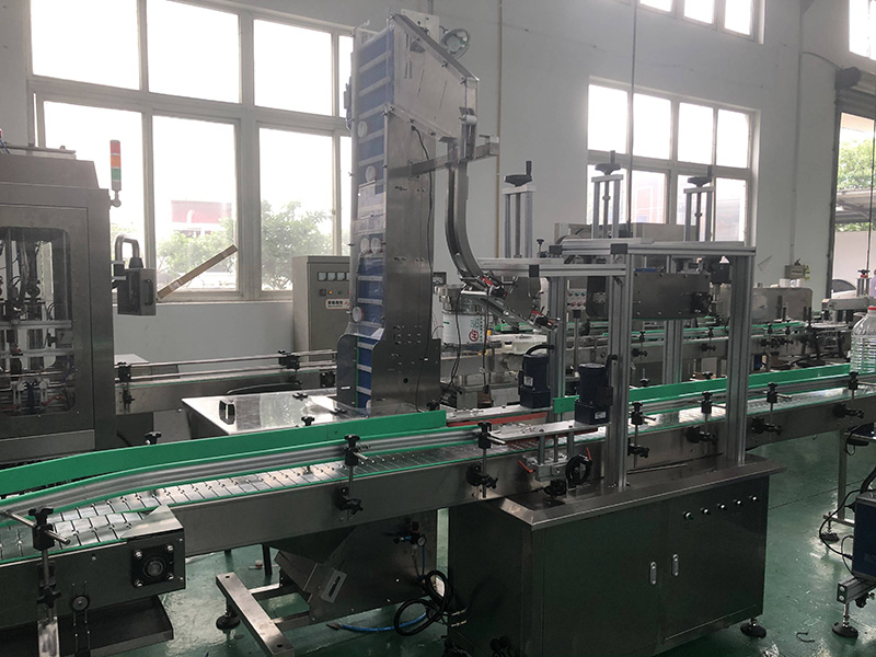 Automatic Press Snap Capping Machine Details