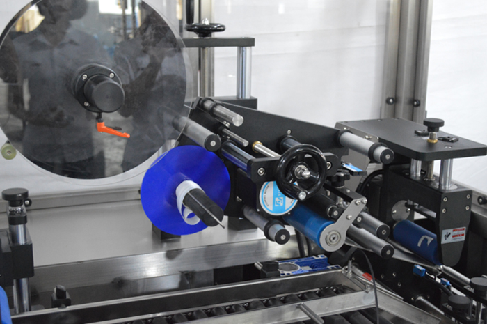 Automatic-Tube-Labeling-Machine-For-Empty-Soft-Tube-Details