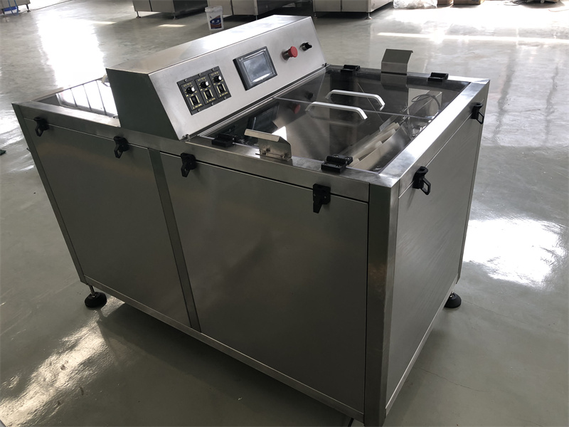 Bottle Feeder Machine For Small Bottles Details