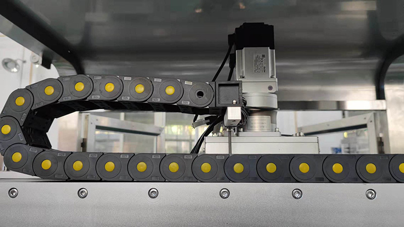 Tracking Bottle Screw Capping Sealing Machine Details